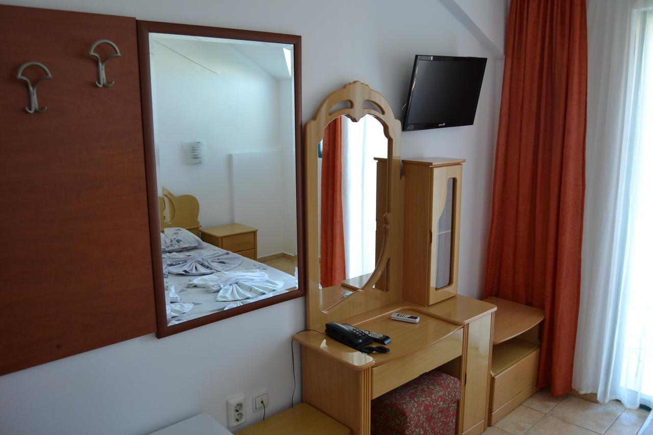 Hotel Kokiche ساني بيتش المظهر الخارجي الصورة